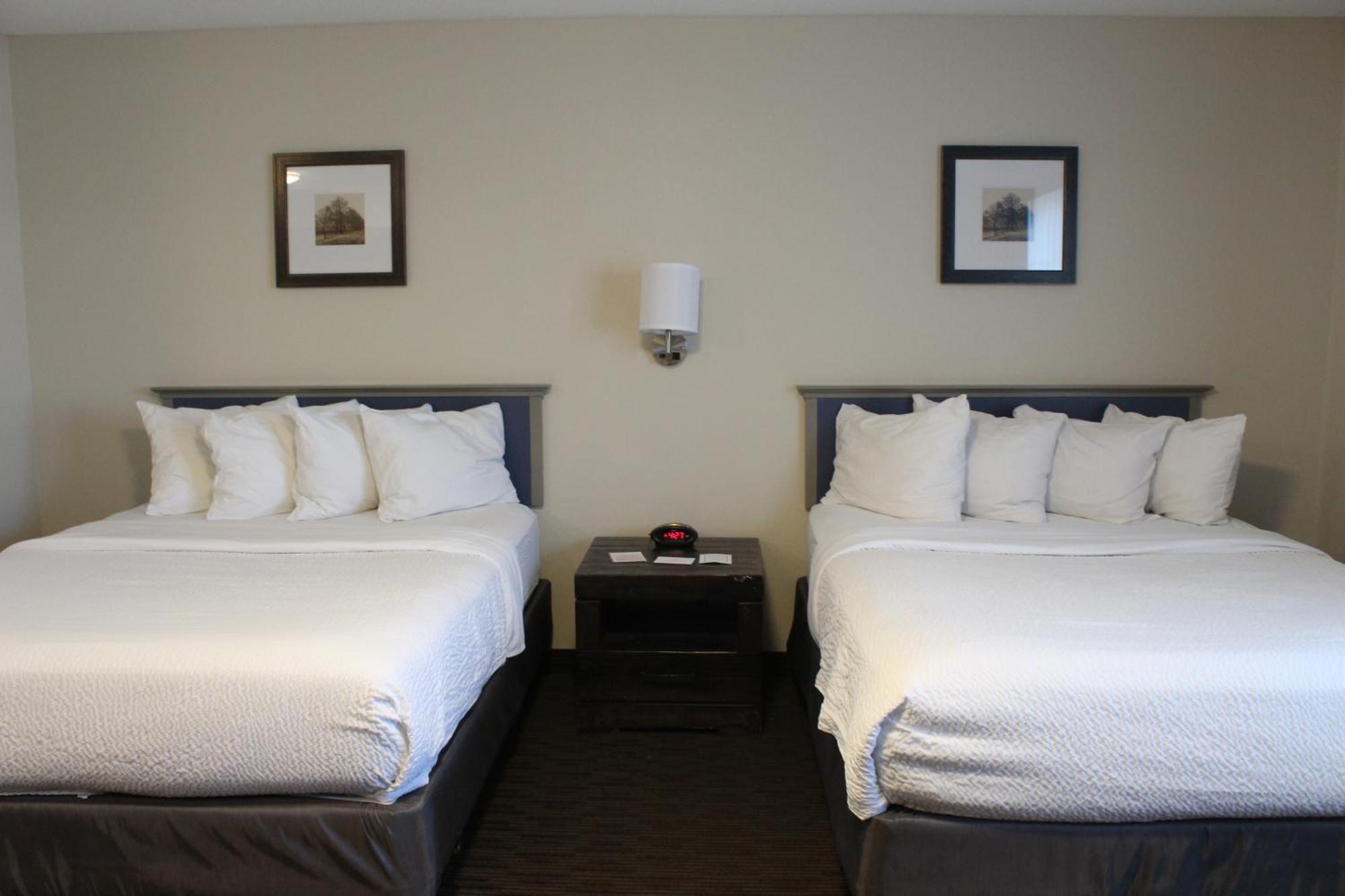 Independence Stay Long Term And Suites Marinette Exterior foto