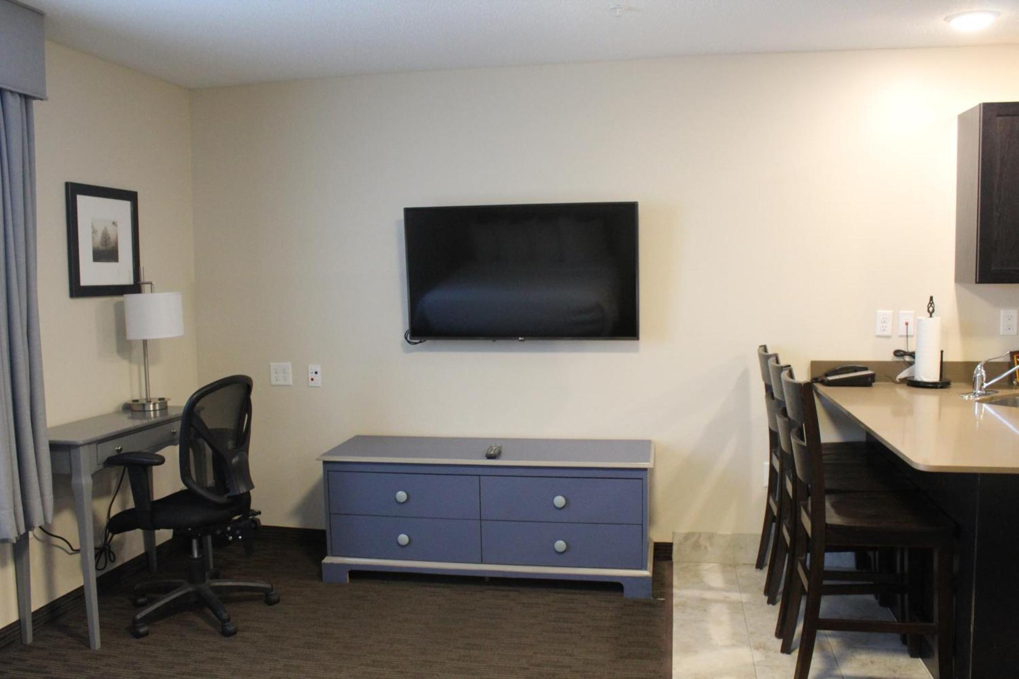 Independence Stay Long Term And Suites Marinette Exterior foto